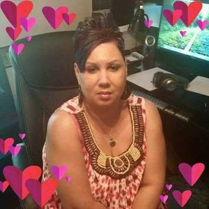 Meet your Posher, Lenora